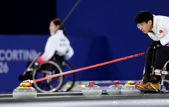 皇冠-中国轮椅冰壶混双首秀胜日本 赢中国代表团开门红