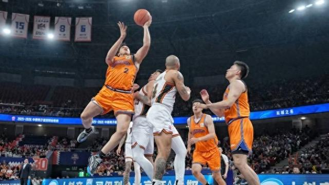 皇冠体育-男篮版上海德比，就要来了？|CBA|联赛|中国篮球|中国篮协|上海男篮_新浪体育_新浪新闻